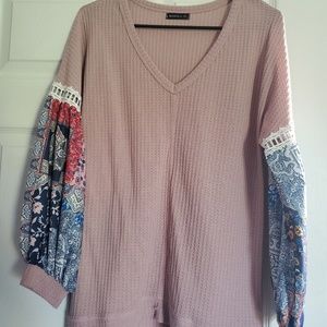 Waffle knit flowy shirt with balloon sleeves